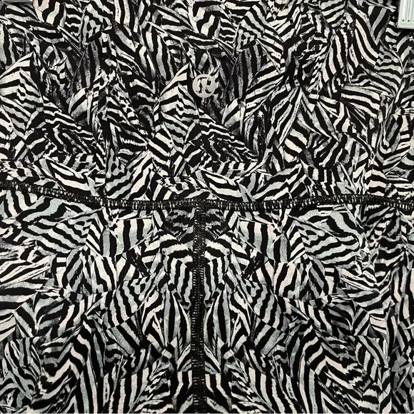 Lululemon Wunder Under Leggings Dazzle Nulux Alpine White Black, Size 4 - Picture 10 of 15